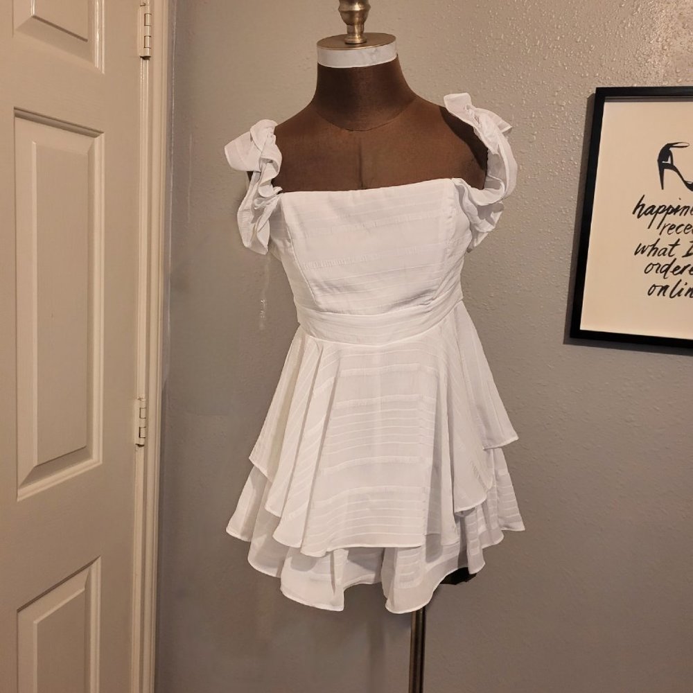 @ Balance Lily White Ruffle Romper - Picture 5 of 12